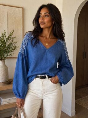 Massimo Dutti Blue Chambray Lace Shoulder Blouse Size 6 Balloon Sleeve Top